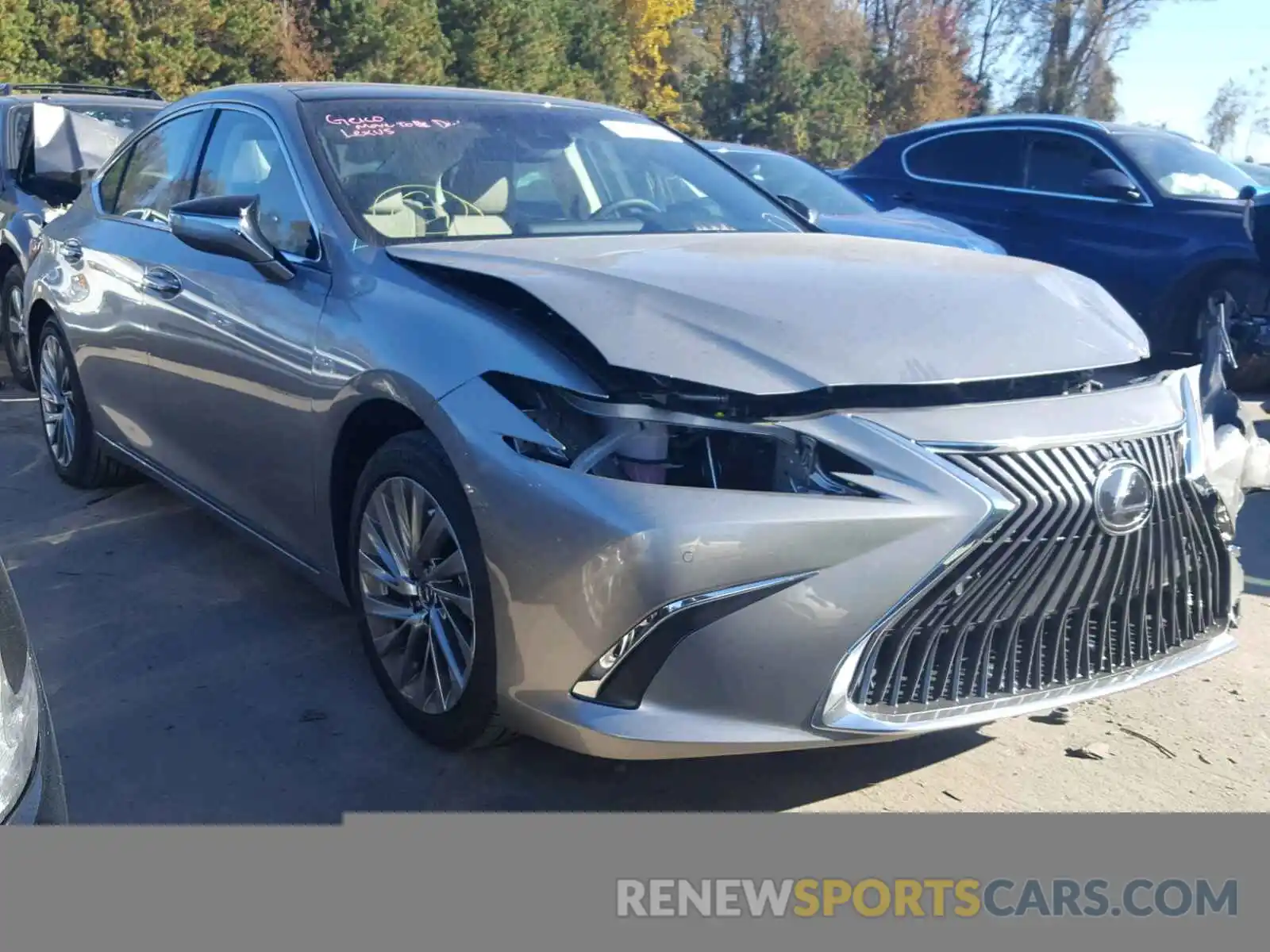 1 Photograph of a damaged car 58ABZ1B16KU006394 LEXUS ES350 2019