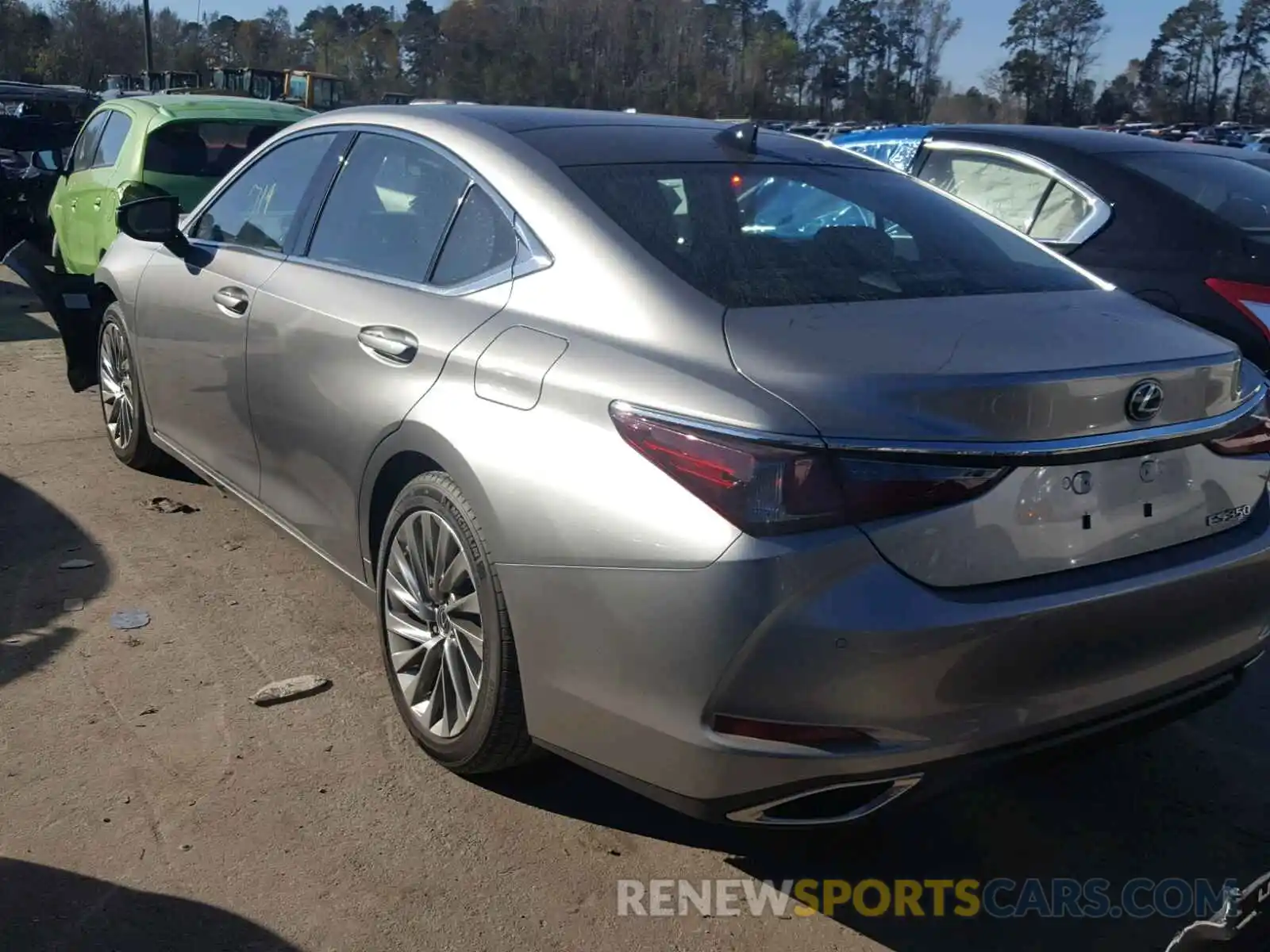 3 Photograph of a damaged car 58ABZ1B16KU006394 LEXUS ES350 2019