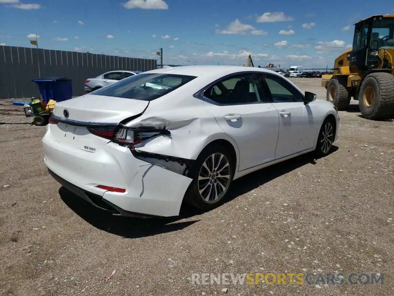 4 Photograph of a damaged car 58ABZ1B16KU007612 LEXUS ES350 2019