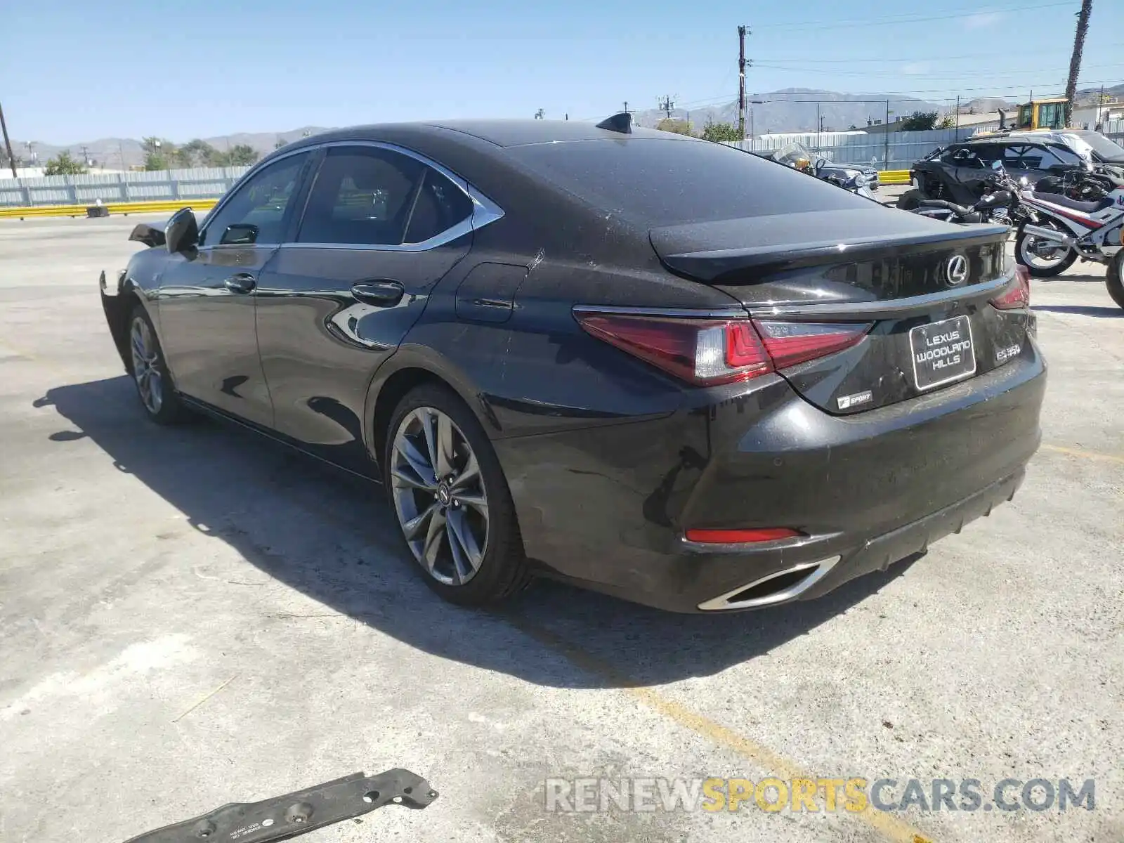 3 Photograph of a damaged car 58ABZ1B16KU009814 LEXUS ES350 2019