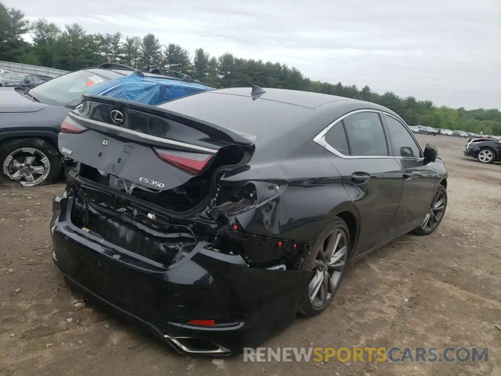 4 Photograph of a damaged car 58ABZ1B16KU012289 LEXUS ES350 2019