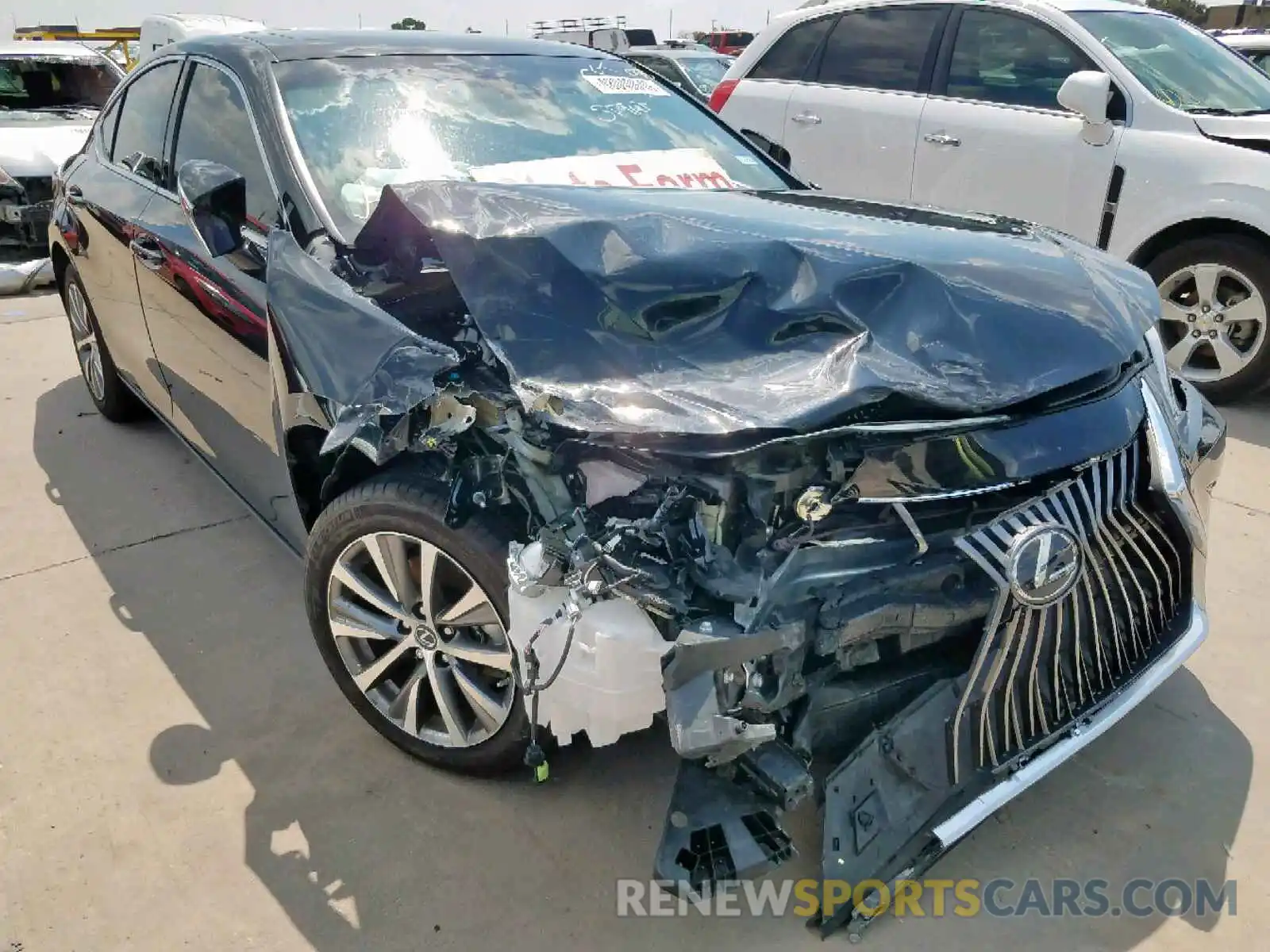 1 Photograph of a damaged car 58ABZ1B16KU013880 LEXUS ES350 2019