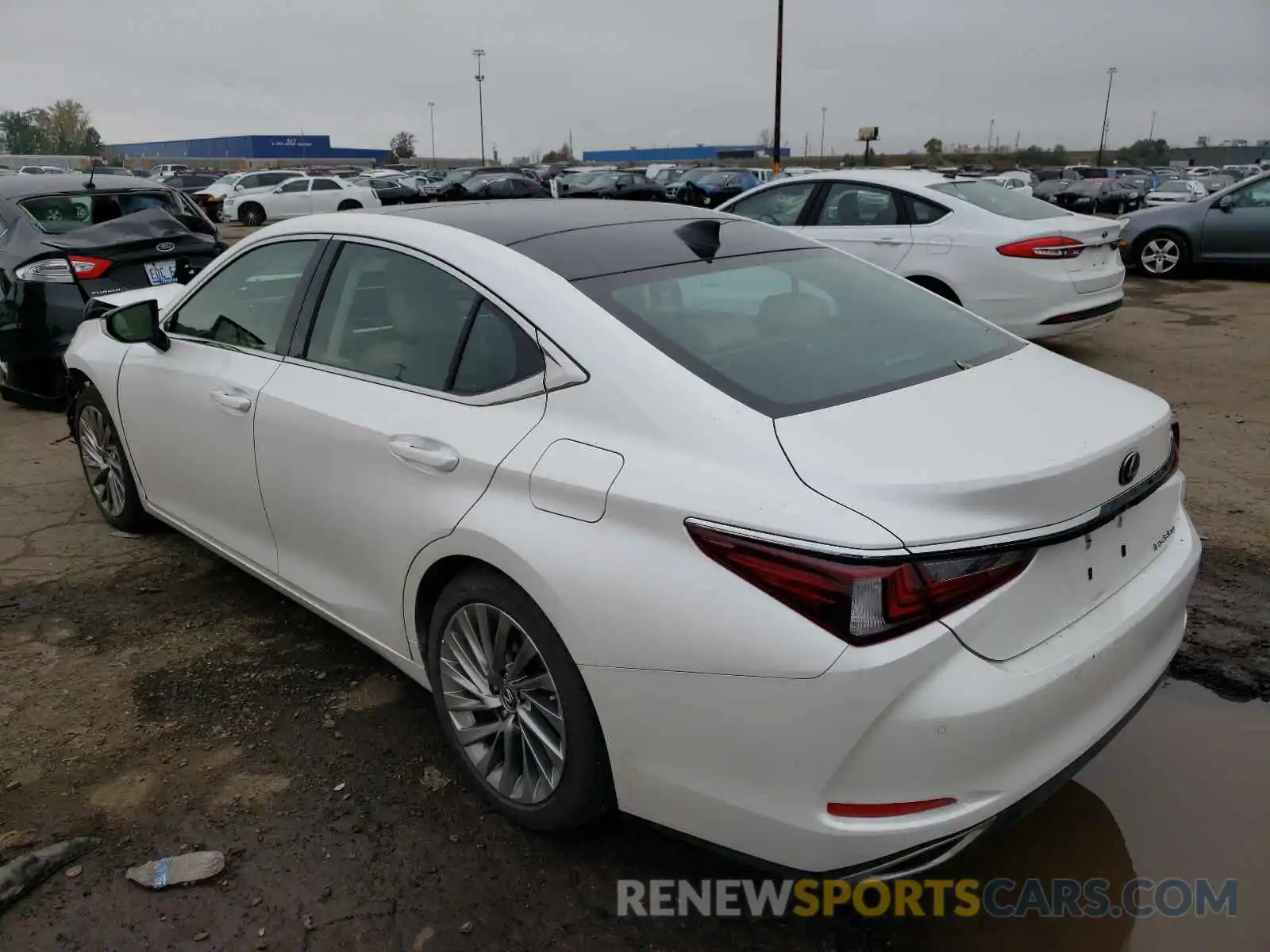 3 Photograph of a damaged car 58ABZ1B16KU016682 LEXUS ES350 2019