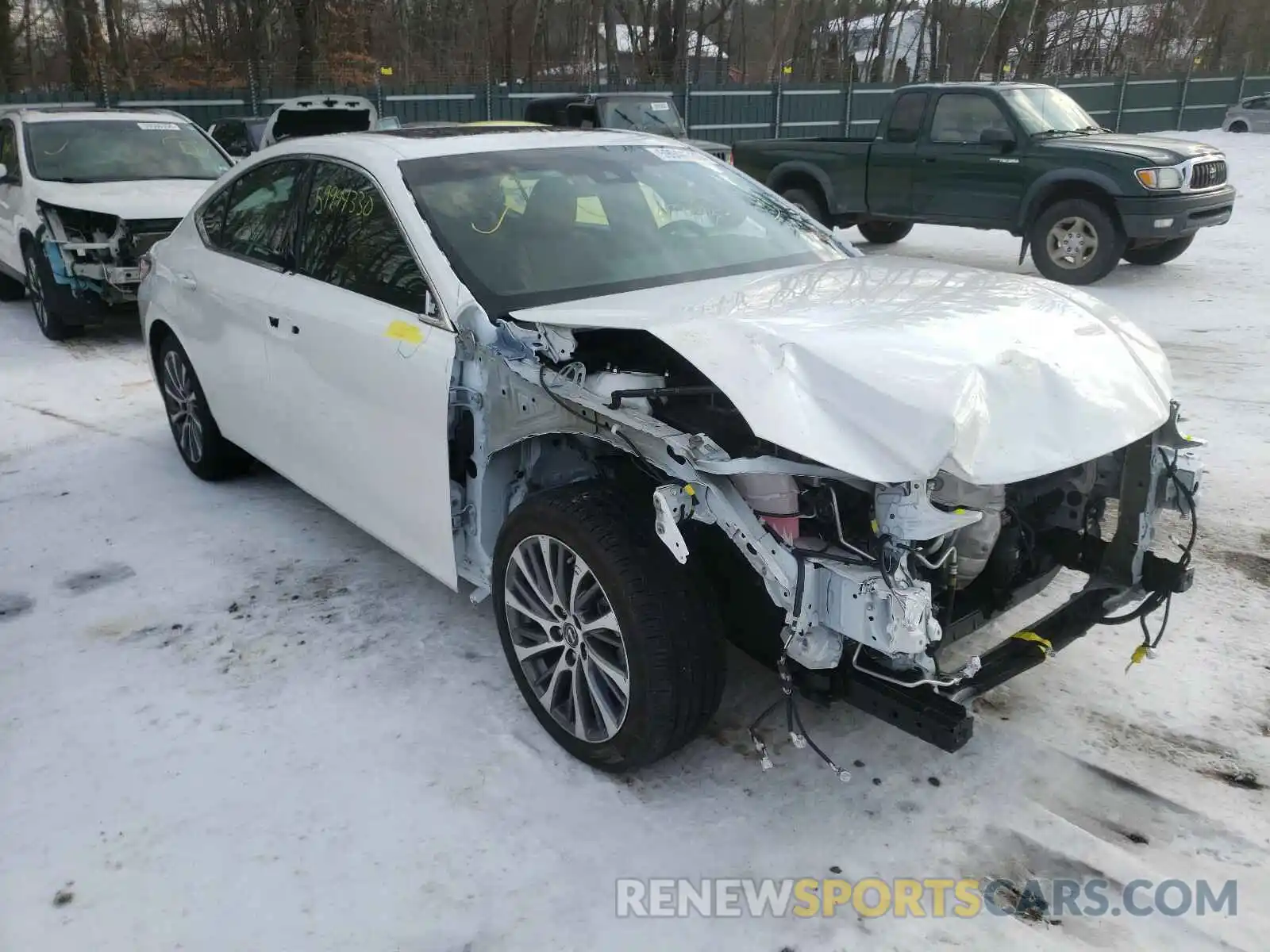 1 Photograph of a damaged car 58ABZ1B16KU019081 LEXUS ES350 2019