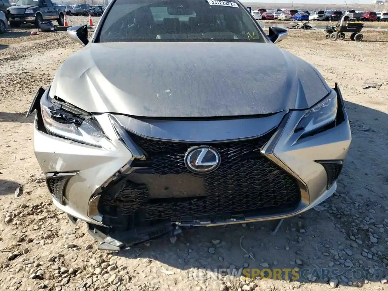 9 Photograph of a damaged car 58ABZ1B16KU019808 LEXUS ES350 2019