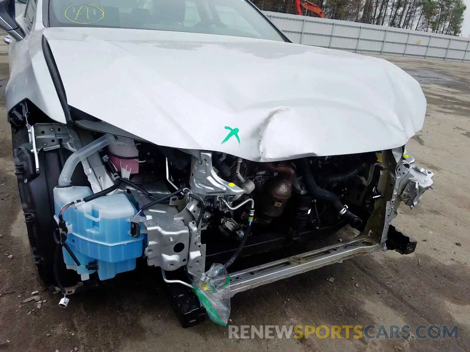 9 Photograph of a damaged car 58ABZ1B16KU020912 LEXUS ES350 2019