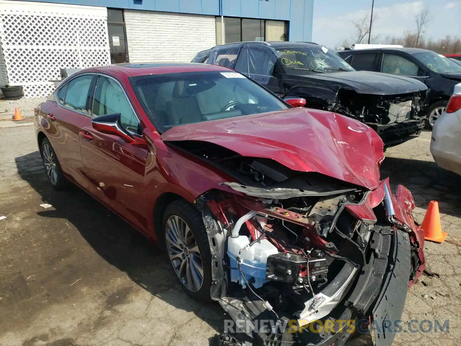1 Photograph of a damaged car 58ABZ1B16KU022451 LEXUS ES350 2019