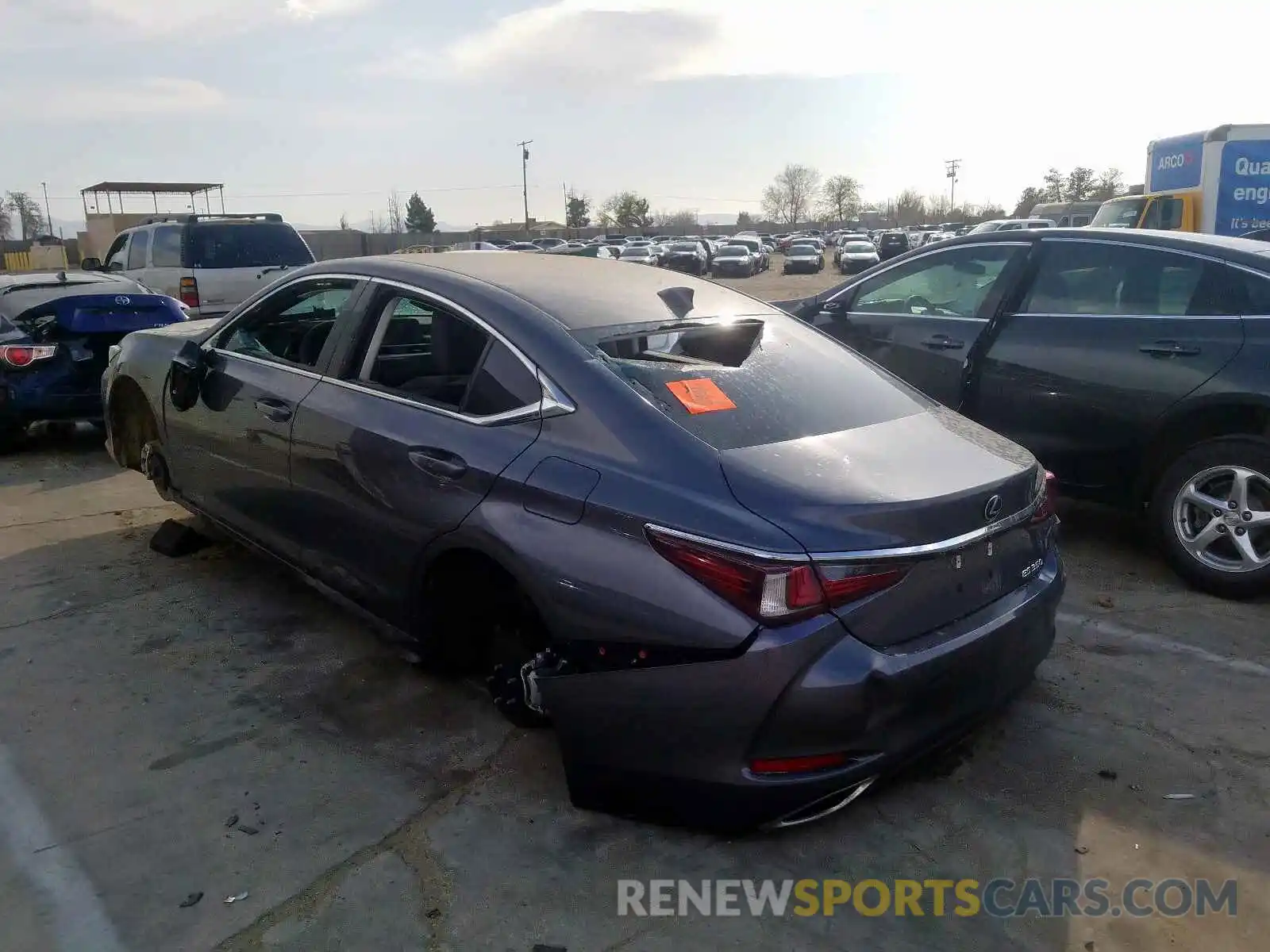 3 Photograph of a damaged car 58ABZ1B16KU029562 LEXUS ES350 2019