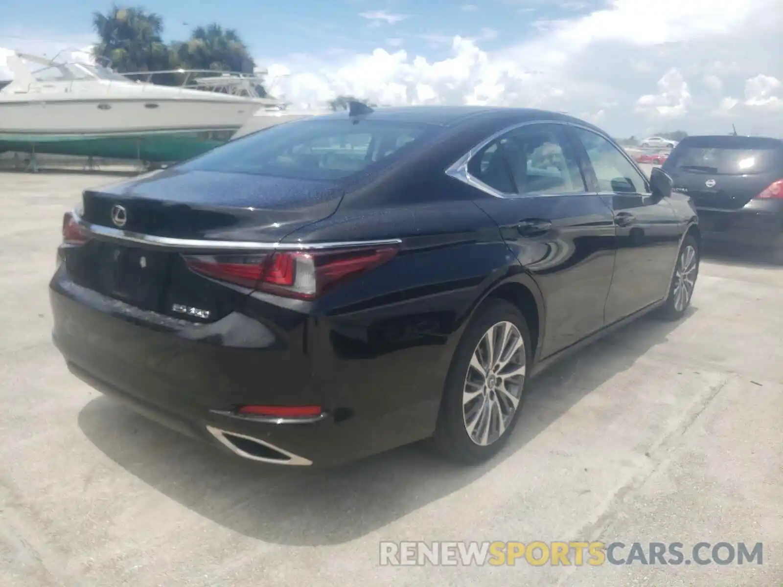 4 Photograph of a damaged car 58ABZ1B16KU030064 LEXUS ES350 2019