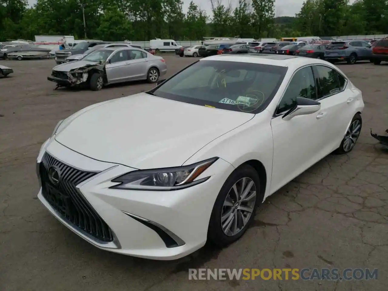 2 Photograph of a damaged car 58ABZ1B16KU031490 LEXUS ES350 2019