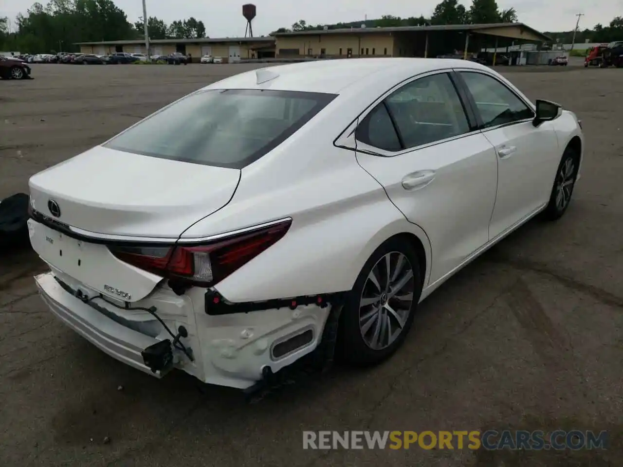 4 Photograph of a damaged car 58ABZ1B16KU031490 LEXUS ES350 2019