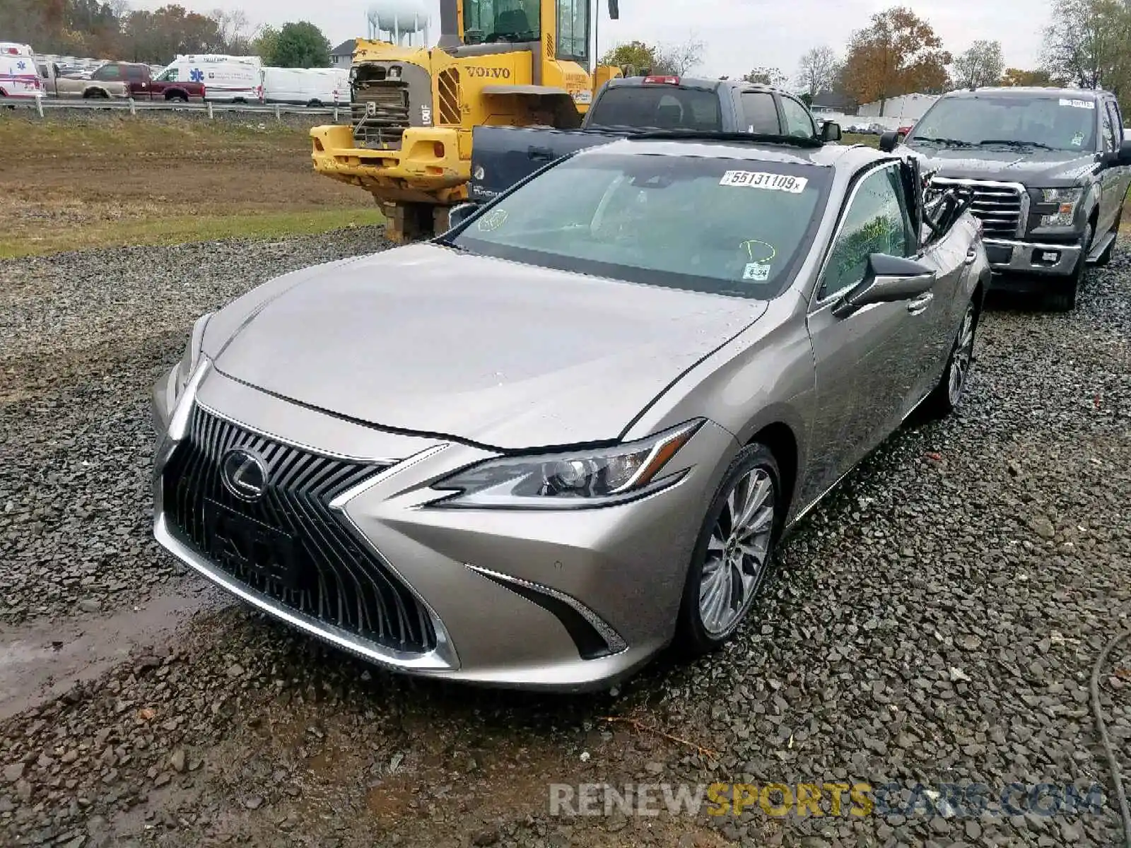 2 Photograph of a damaged car 58ABZ1B16KU044031 LEXUS ES350 2019