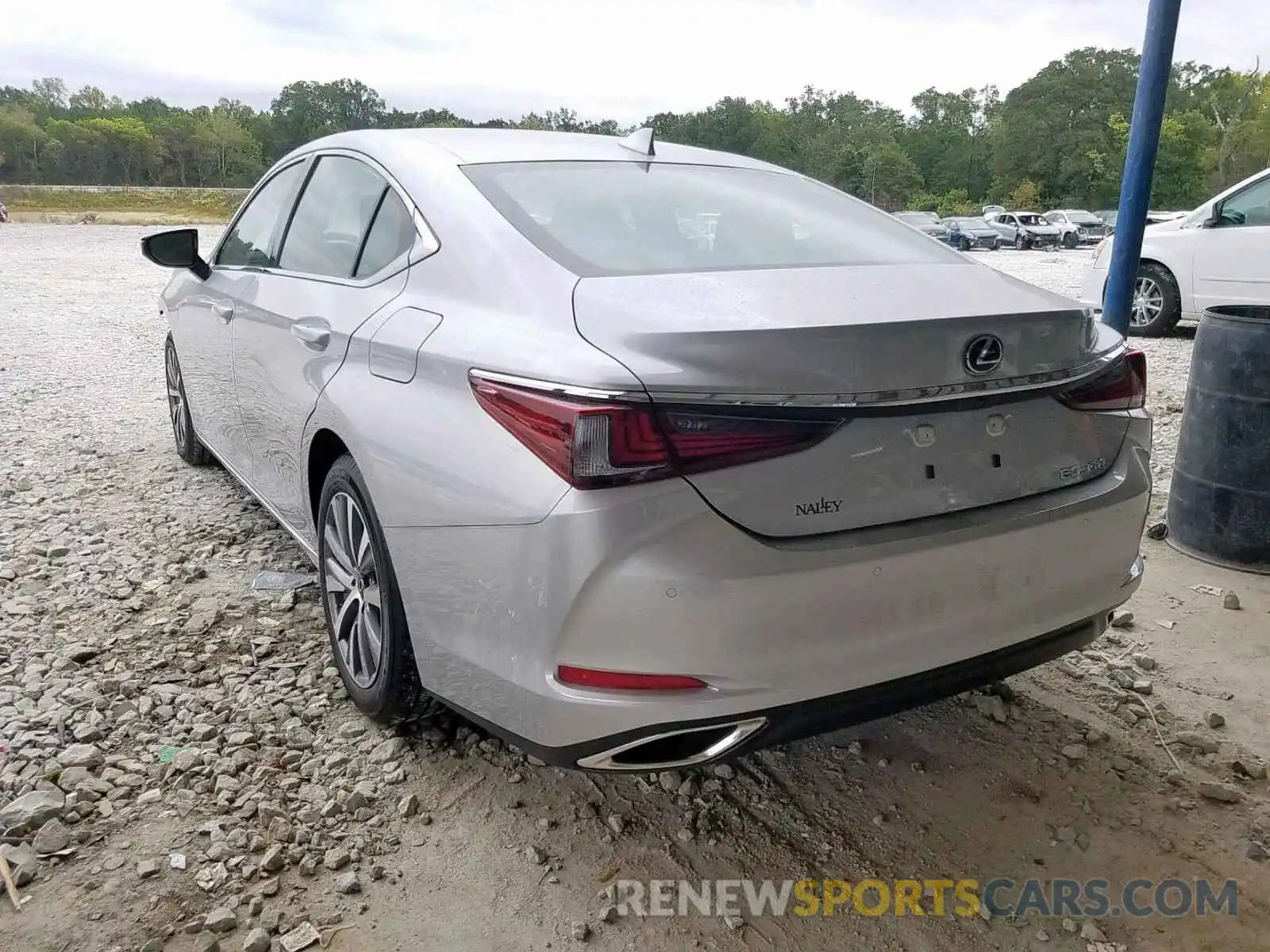 3 Photograph of a damaged car 58ABZ1B16KU046734 LEXUS ES350 2019