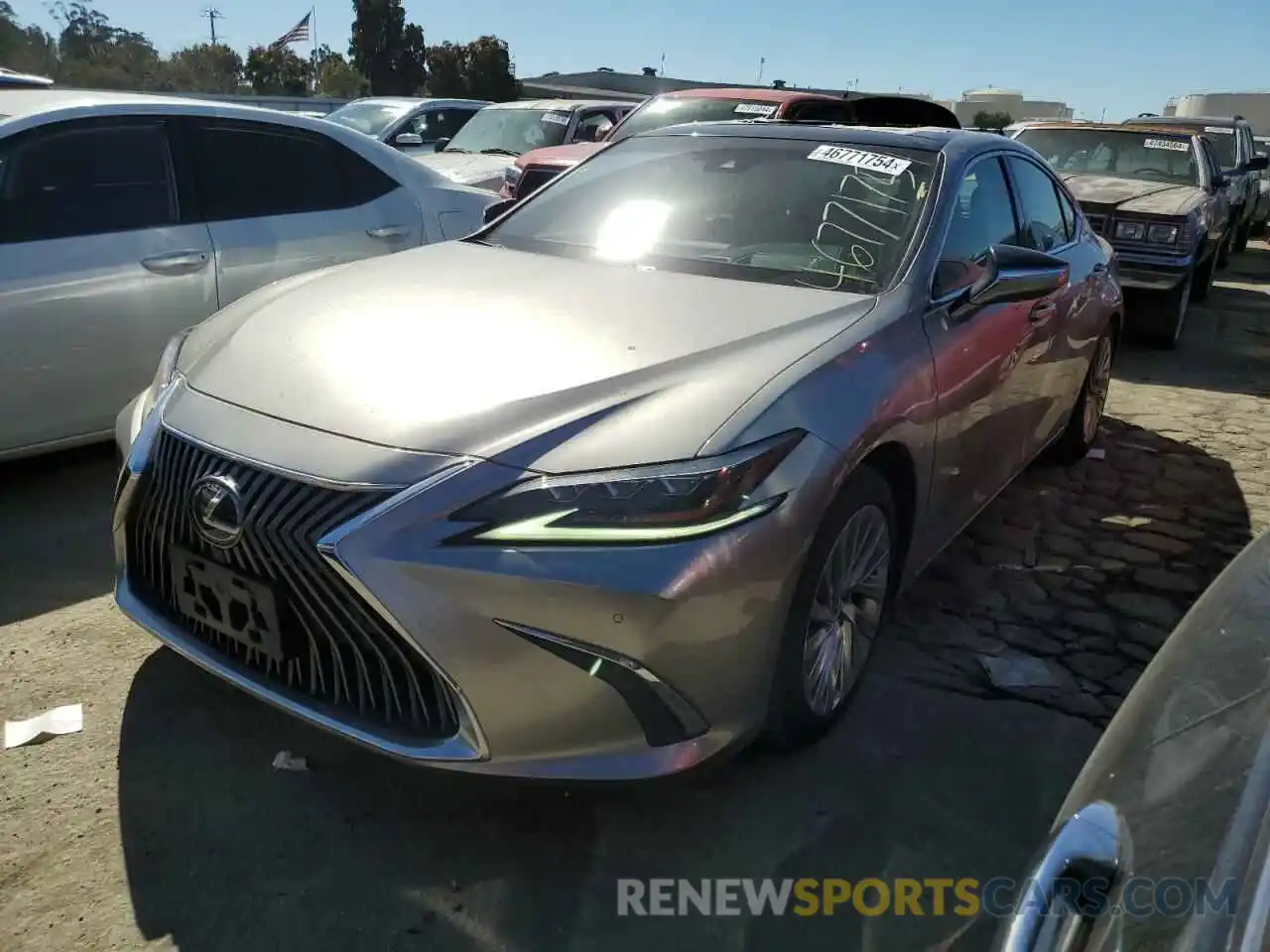 1 Photograph of a damaged car 58ABZ1B16KU050671 LEXUS ES350 2019