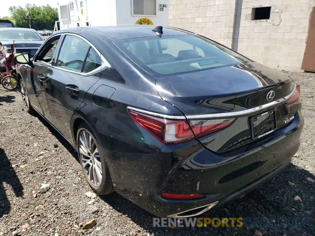 3 Photograph of a damaged car 58ABZ1B17KU005366 LEXUS ES350 2019