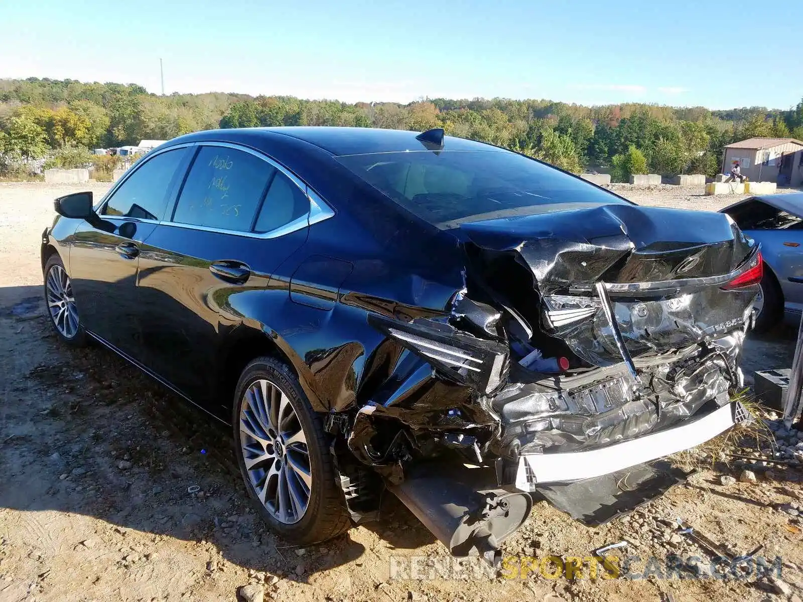 3 Photograph of a damaged car 58ABZ1B17KU005870 LEXUS ES350 2019