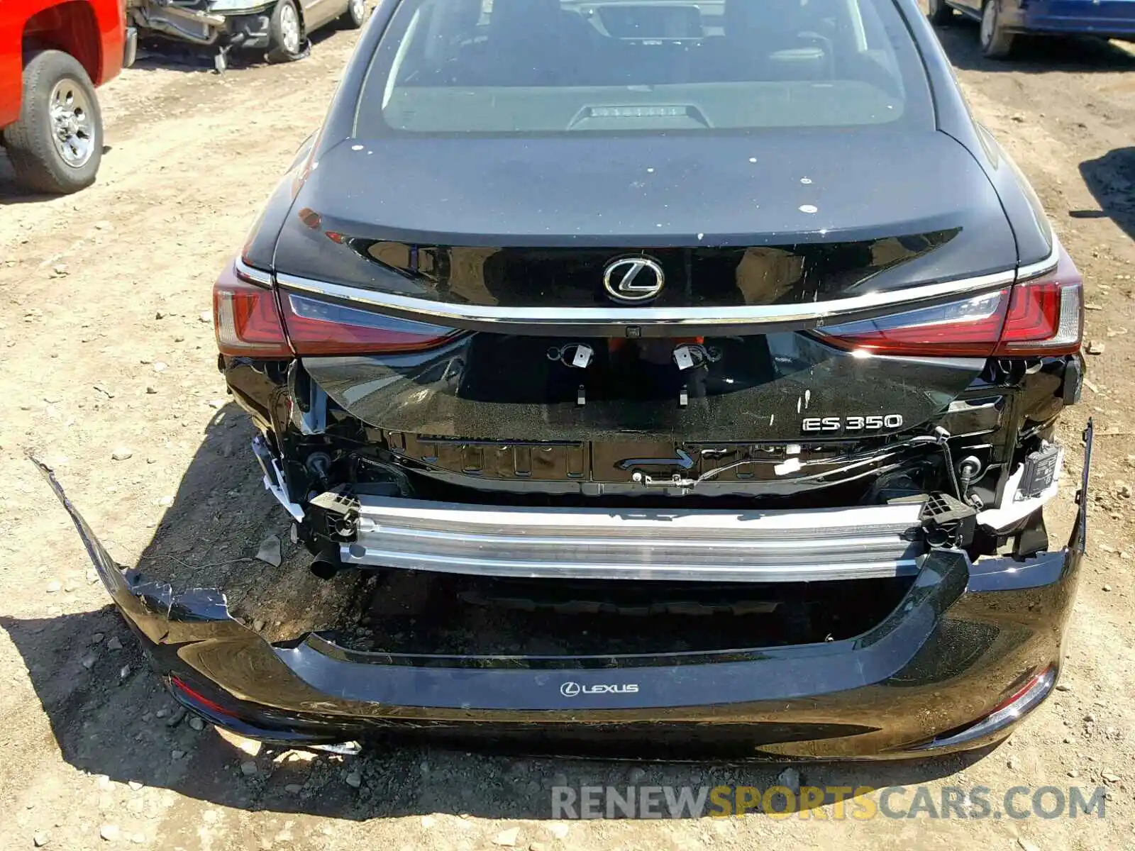 9 Photograph of a damaged car 58ABZ1B17KU012060 LEXUS ES350 2019