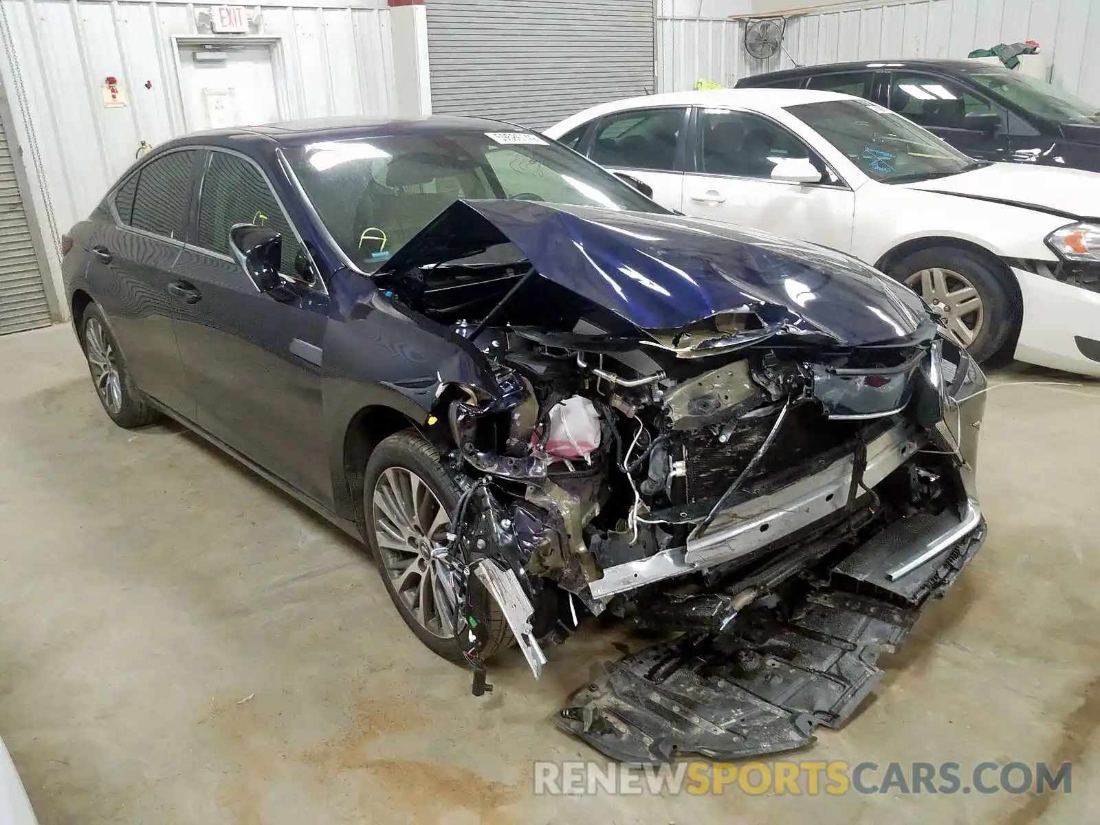 1 Photograph of a damaged car 58ABZ1B17KU014407 LEXUS ES350 2019