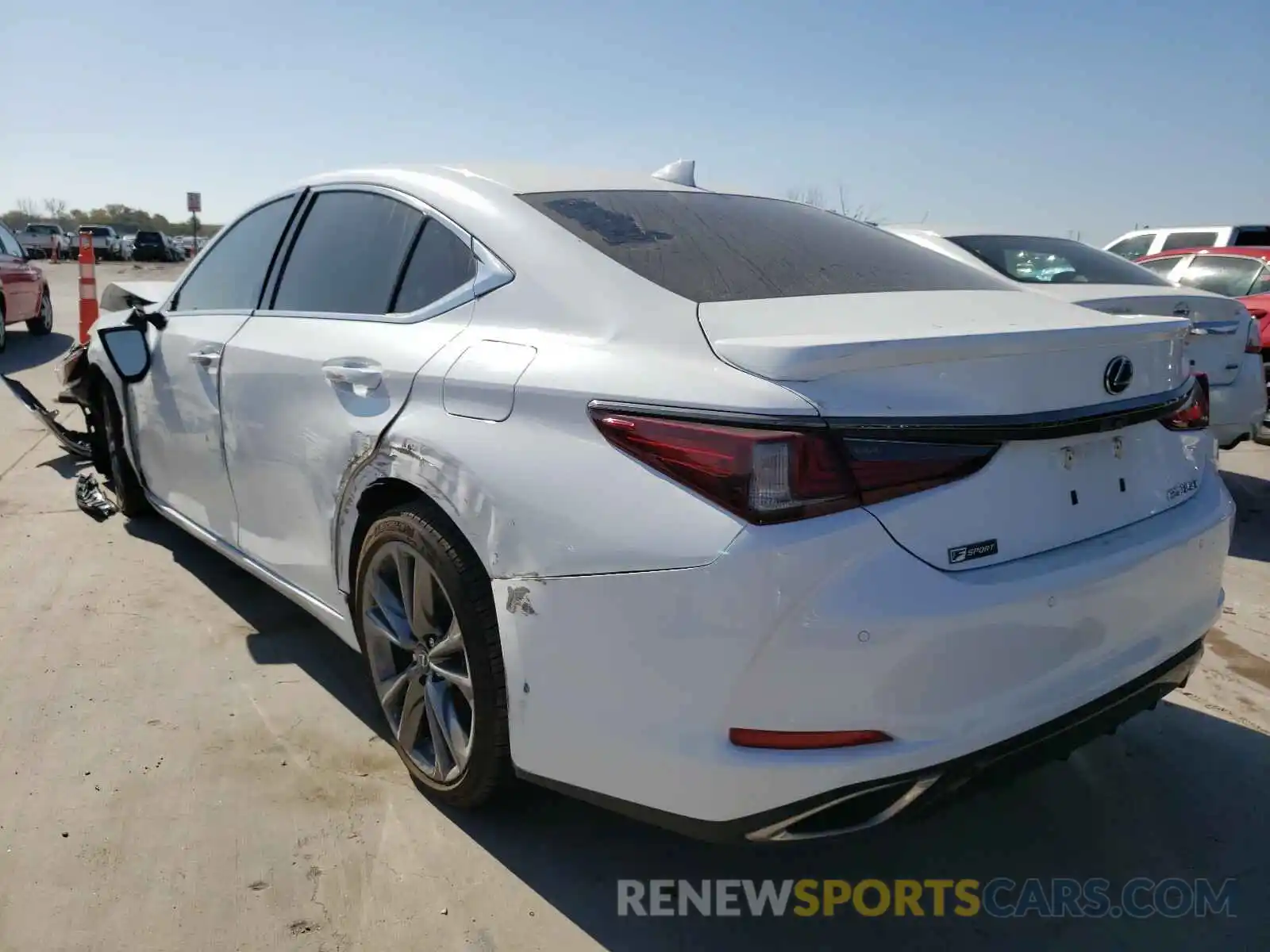 3 Photograph of a damaged car 58ABZ1B17KU015234 LEXUS ES350 2019