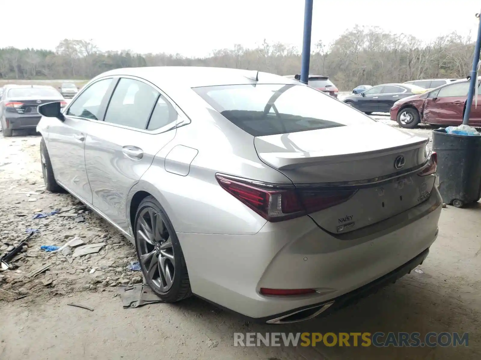 3 Photograph of a damaged car 58ABZ1B17KU017016 LEXUS ES350 2019