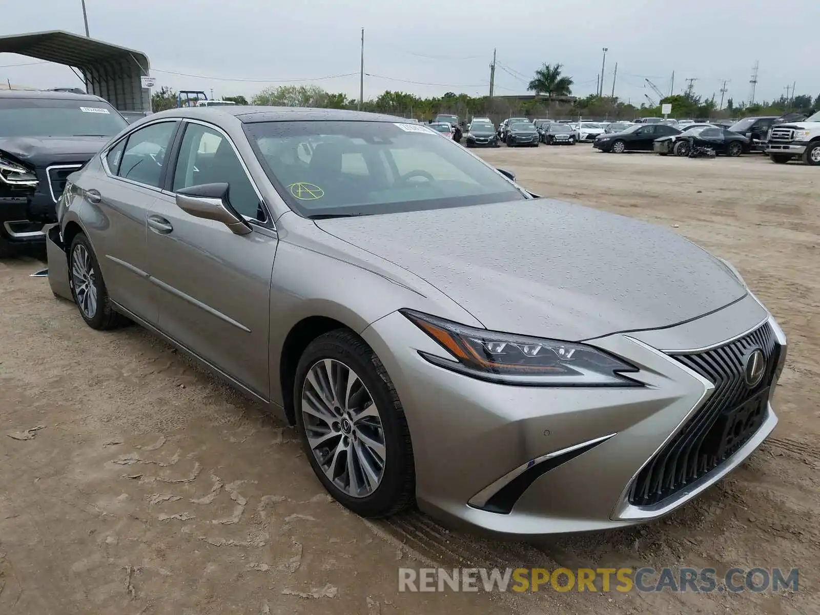 1 Photograph of a damaged car 58ABZ1B17KU022409 LEXUS ES350 2019