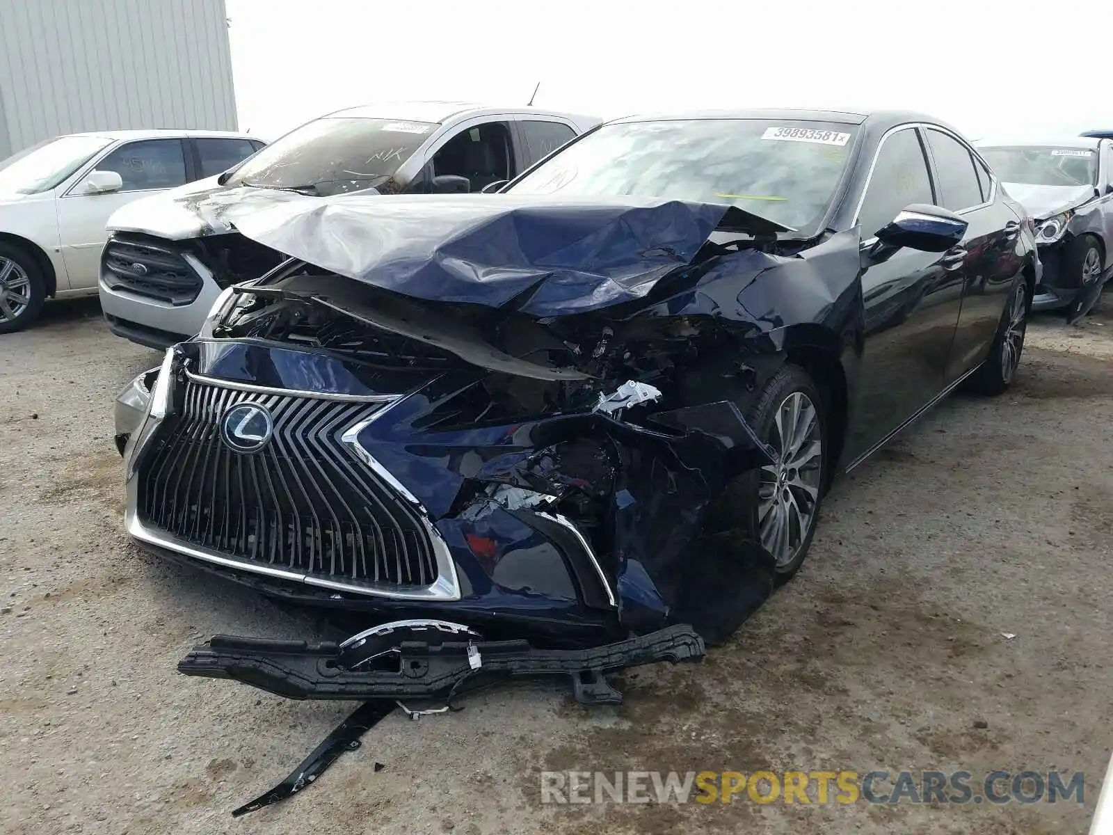 2 Photograph of a damaged car 58ABZ1B17KU025133 LEXUS ES350 2019