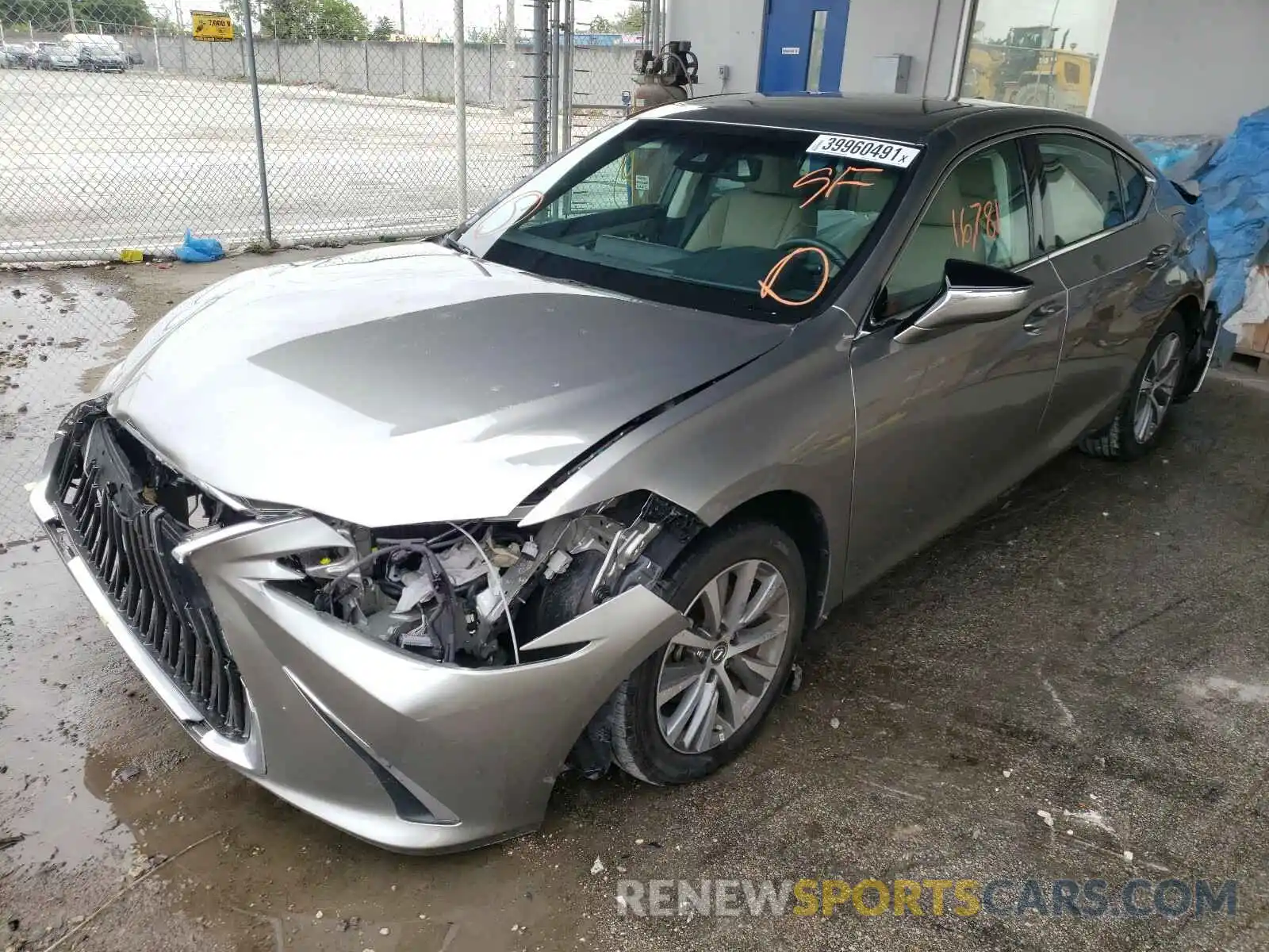 2 Photograph of a damaged car 58ABZ1B17KU025925 LEXUS ES350 2019