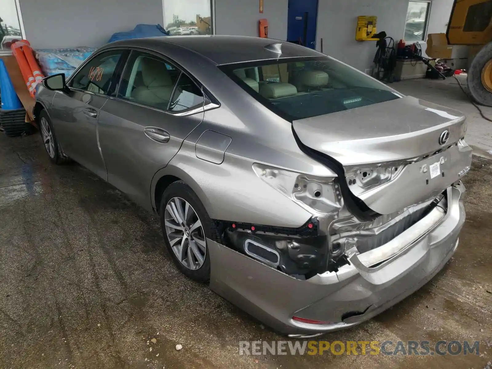 3 Photograph of a damaged car 58ABZ1B17KU025925 LEXUS ES350 2019