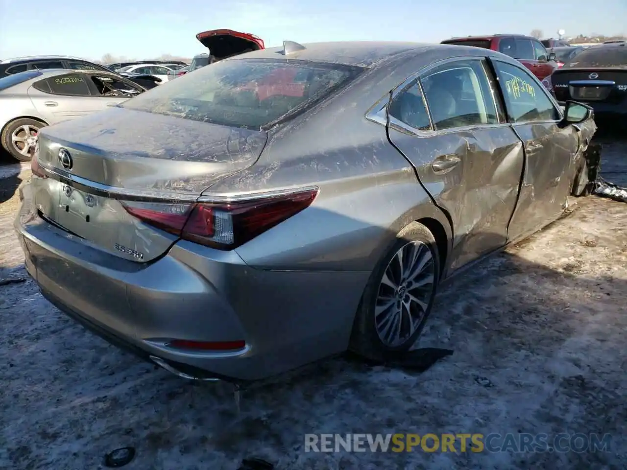 4 Photograph of a damaged car 58ABZ1B17KU028601 LEXUS ES350 2019