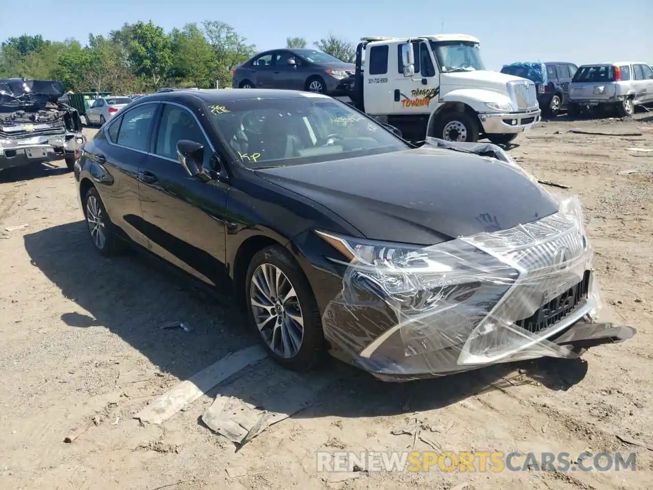 1 Photograph of a damaged car 58ABZ1B17KU031935 LEXUS ES350 2019