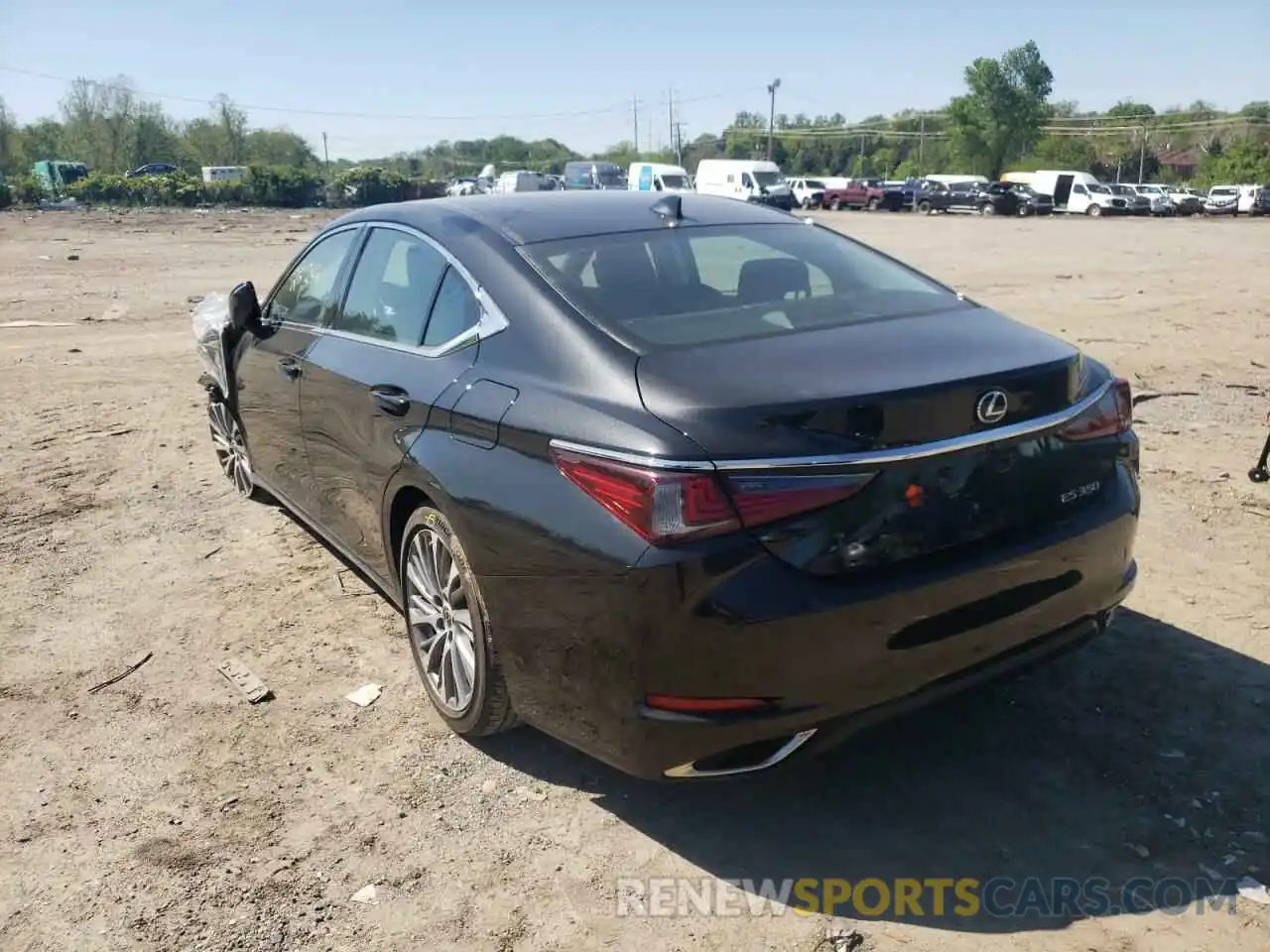 3 Photograph of a damaged car 58ABZ1B17KU031935 LEXUS ES350 2019