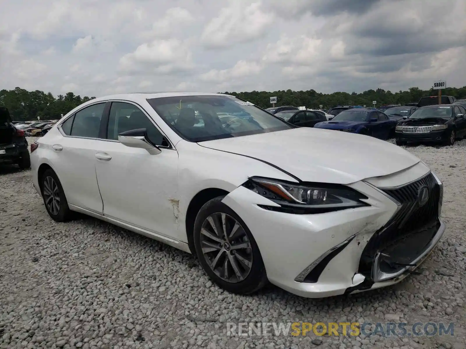 1 Photograph of a damaged car 58ABZ1B17KU036052 LEXUS ES350 2019