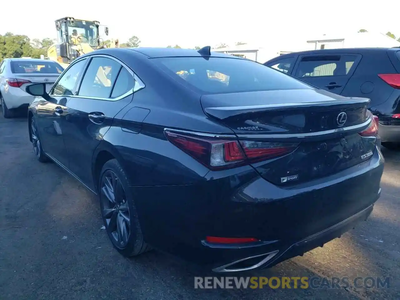 3 Photograph of a damaged car 58ABZ1B17KU042191 LEXUS ES350 2019