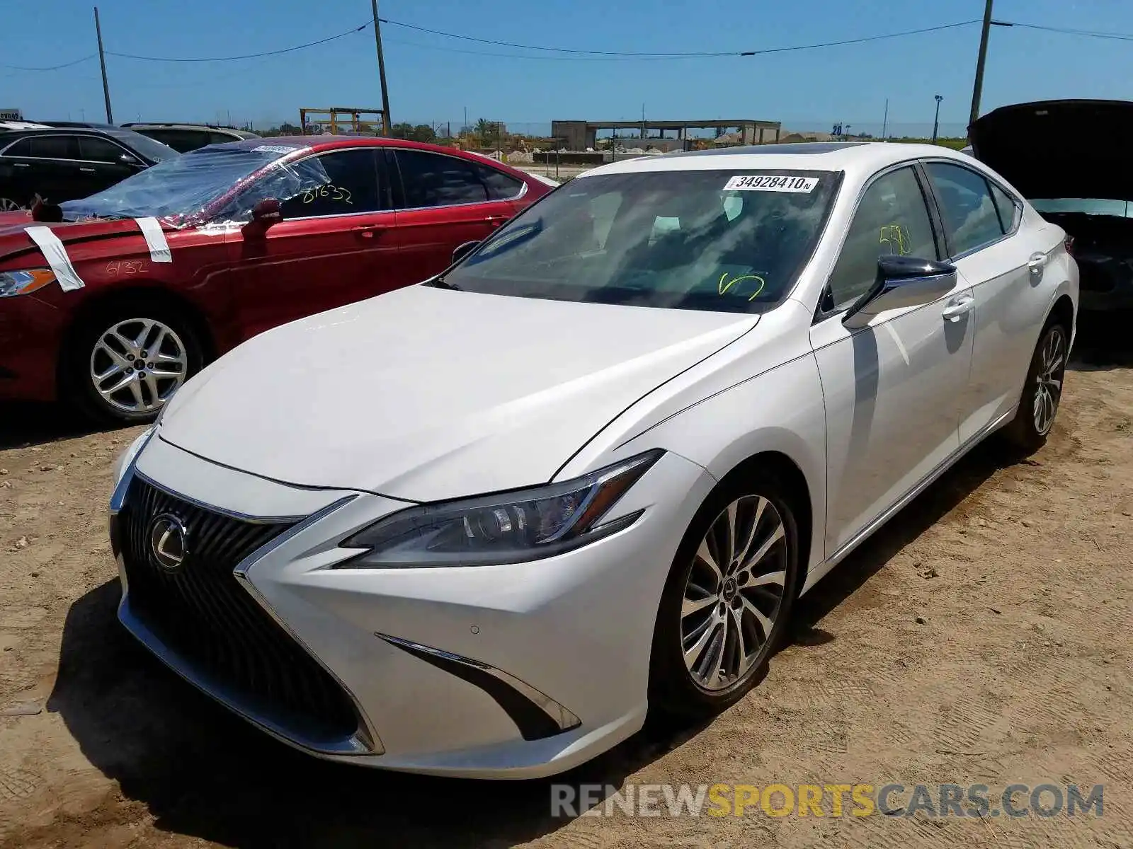 2 Photograph of a damaged car 58ABZ1B17KU047262 LEXUS ES350 2019