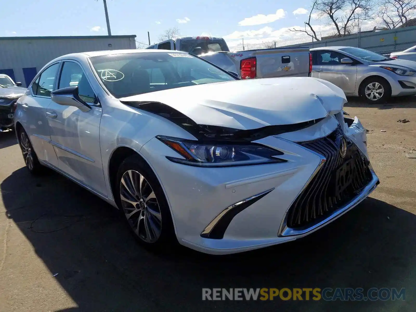 1 Photograph of a damaged car 58ABZ1B17KU048203 LEXUS ES350 2019