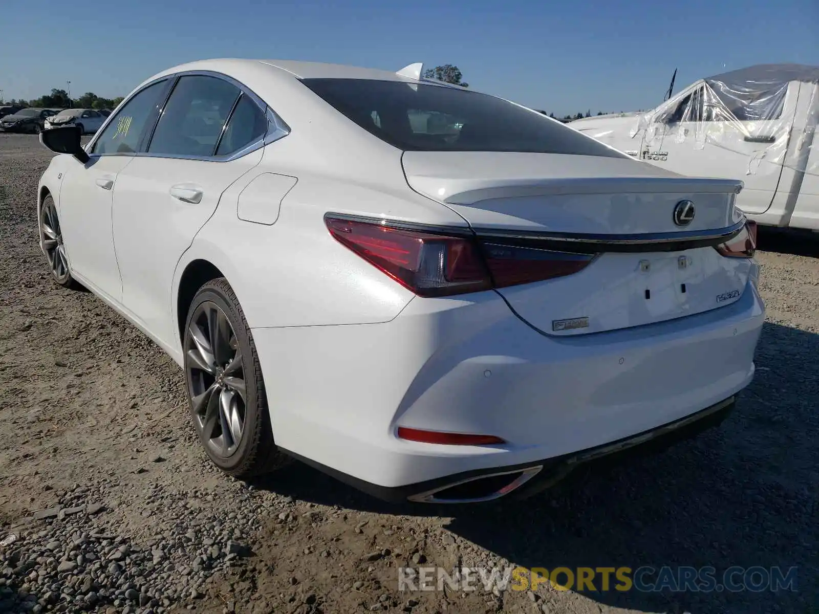 3 Photograph of a damaged car 58ABZ1B17KU048623 LEXUS ES350 2019