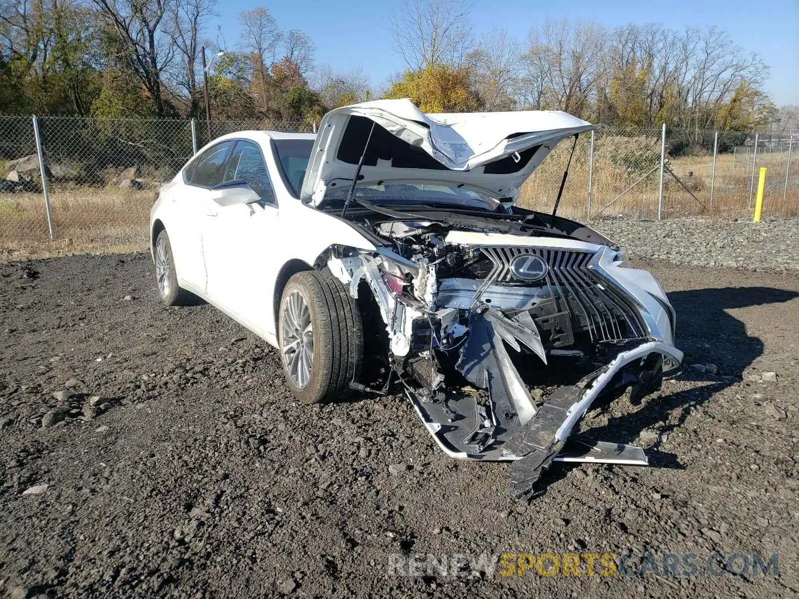 1 Photograph of a damaged car 58ABZ1B17KU051165 LEXUS ES350 2019