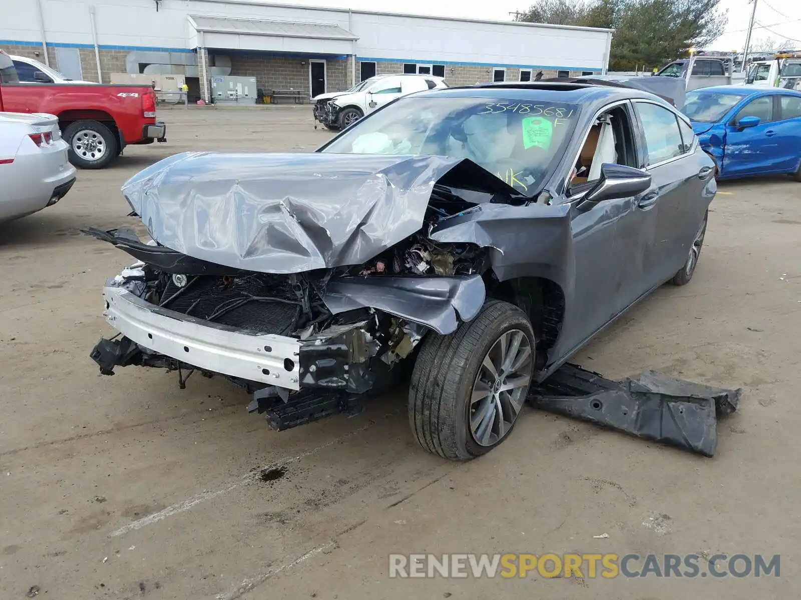 2 Photograph of a damaged car 58ABZ1B18KU001715 LEXUS ES350 2019