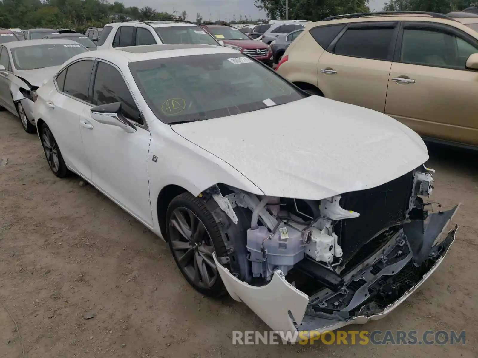 1 Photograph of a damaged car 58ABZ1B18KU002282 LEXUS ES350 2019