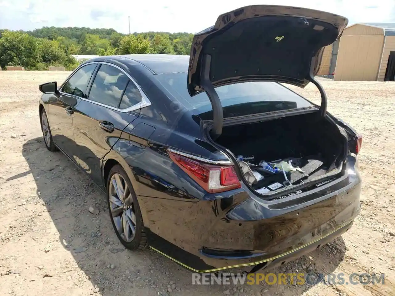 3 Photograph of a damaged car 58ABZ1B18KU002444 LEXUS ES350 2019