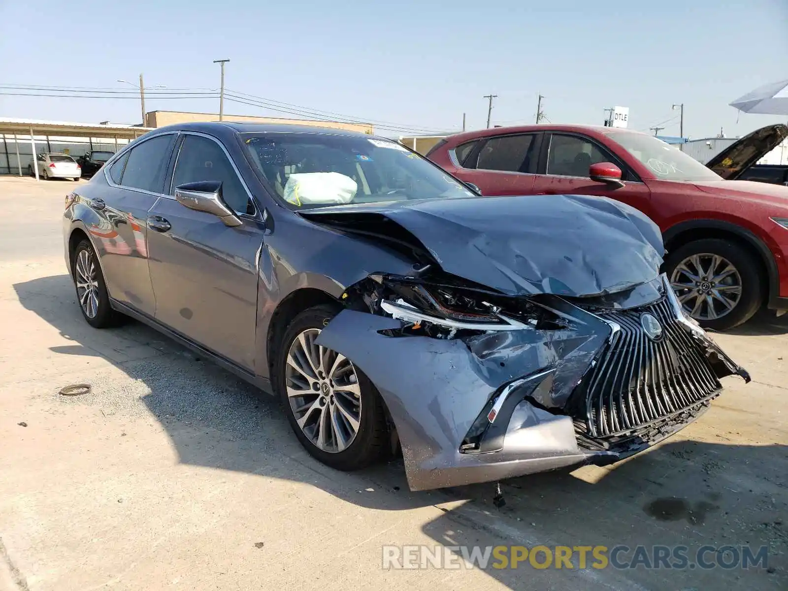 1 Photograph of a damaged car 58ABZ1B18KU007272 LEXUS ES350 2019