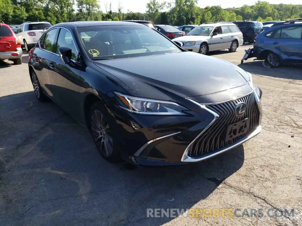 1 Photograph of a damaged car 58ABZ1B18KU008518 LEXUS ES350 2019