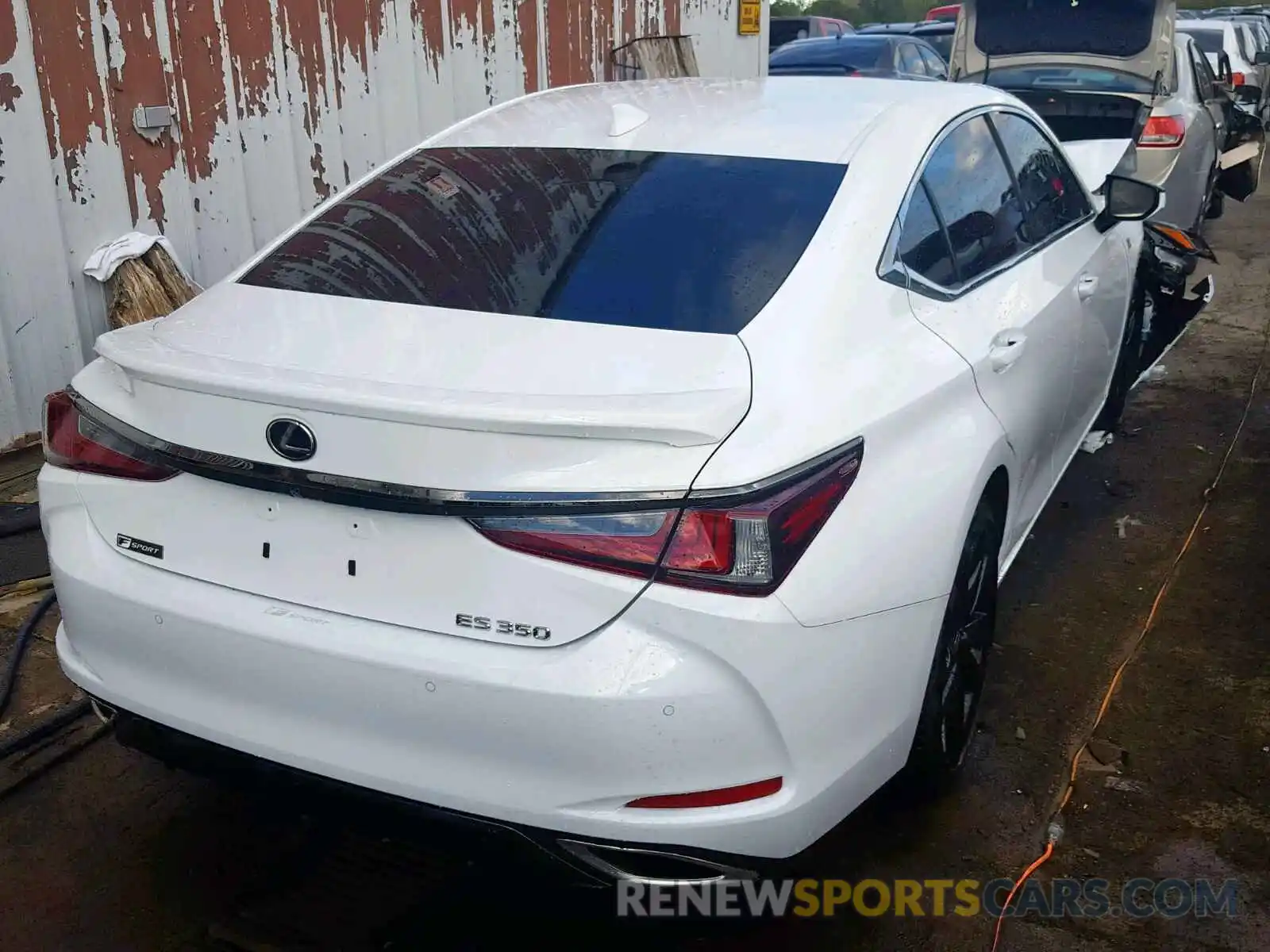 4 Photograph of a damaged car 58ABZ1B18KU009491 LEXUS ES350 2019