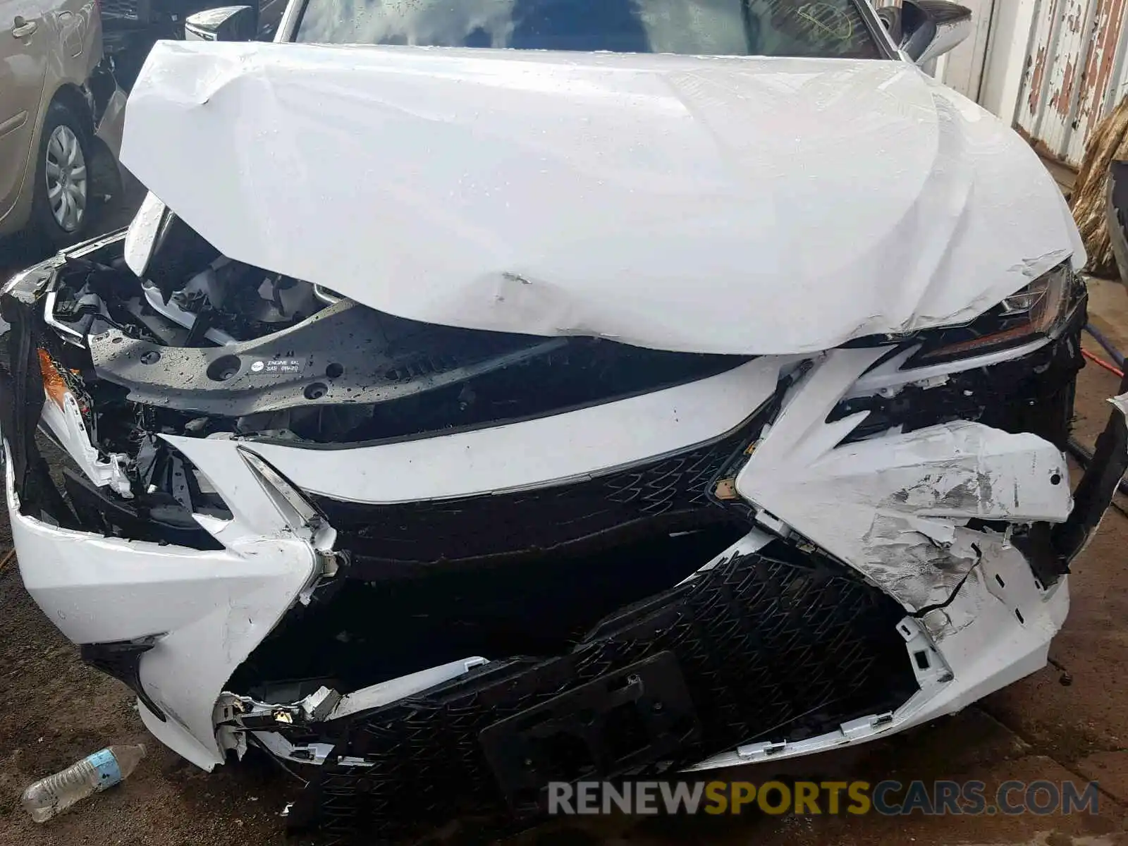 9 Photograph of a damaged car 58ABZ1B18KU009491 LEXUS ES350 2019