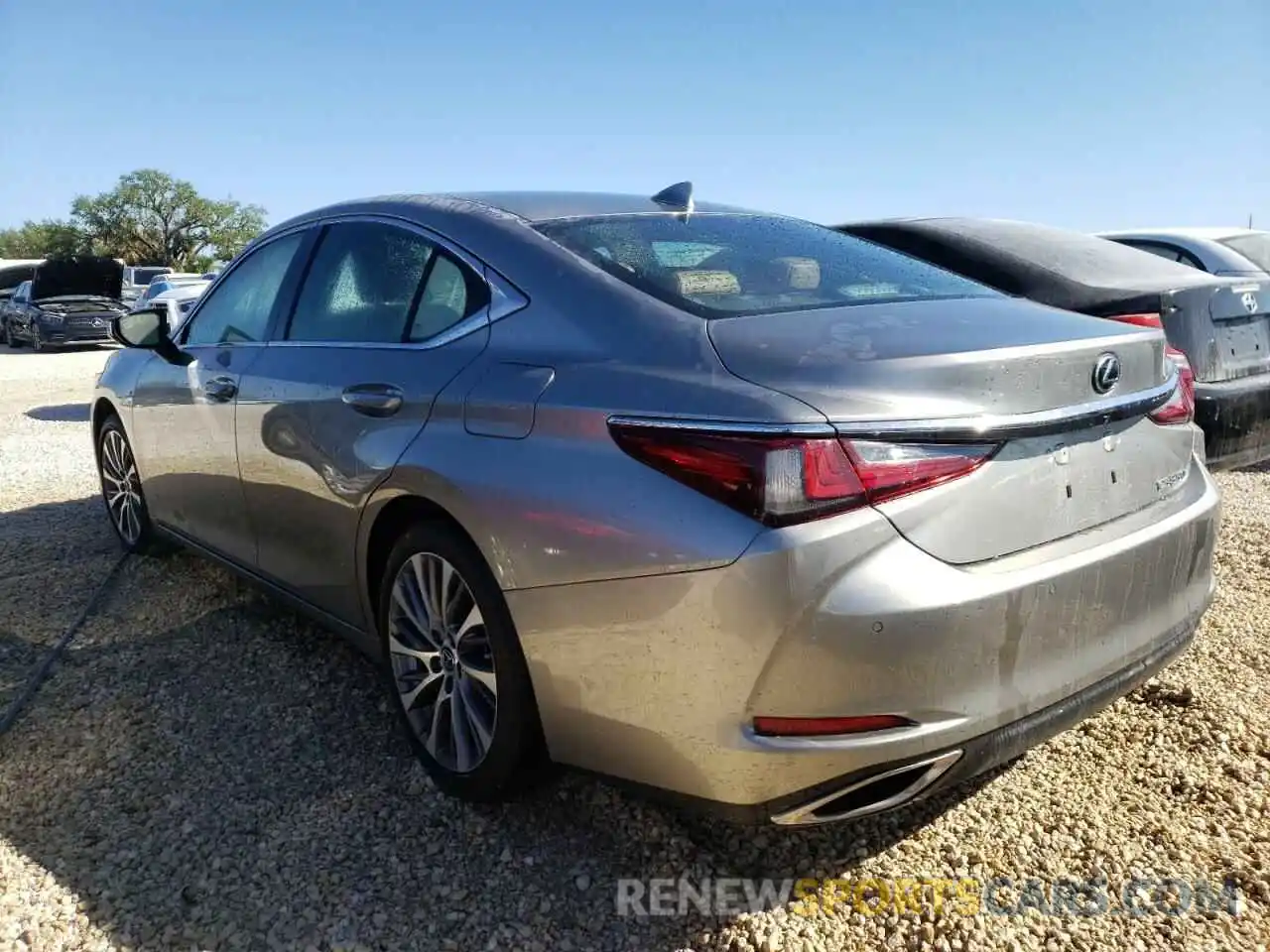 3 Photograph of a damaged car 58ABZ1B18KU018465 LEXUS ES350 2019