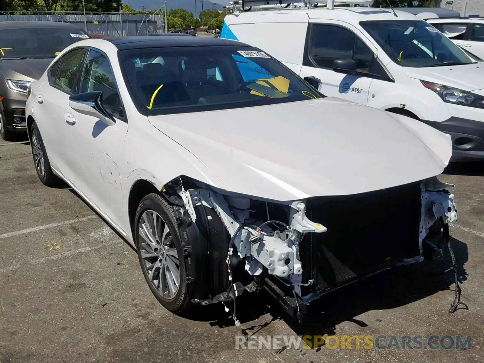 1 Photograph of a damaged car 58ABZ1B18KU020202 LEXUS ES350 2019