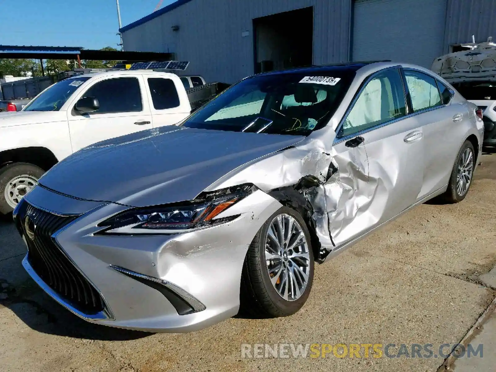 2 Photograph of a damaged car 58ABZ1B18KU020331 LEXUS ES350 2019