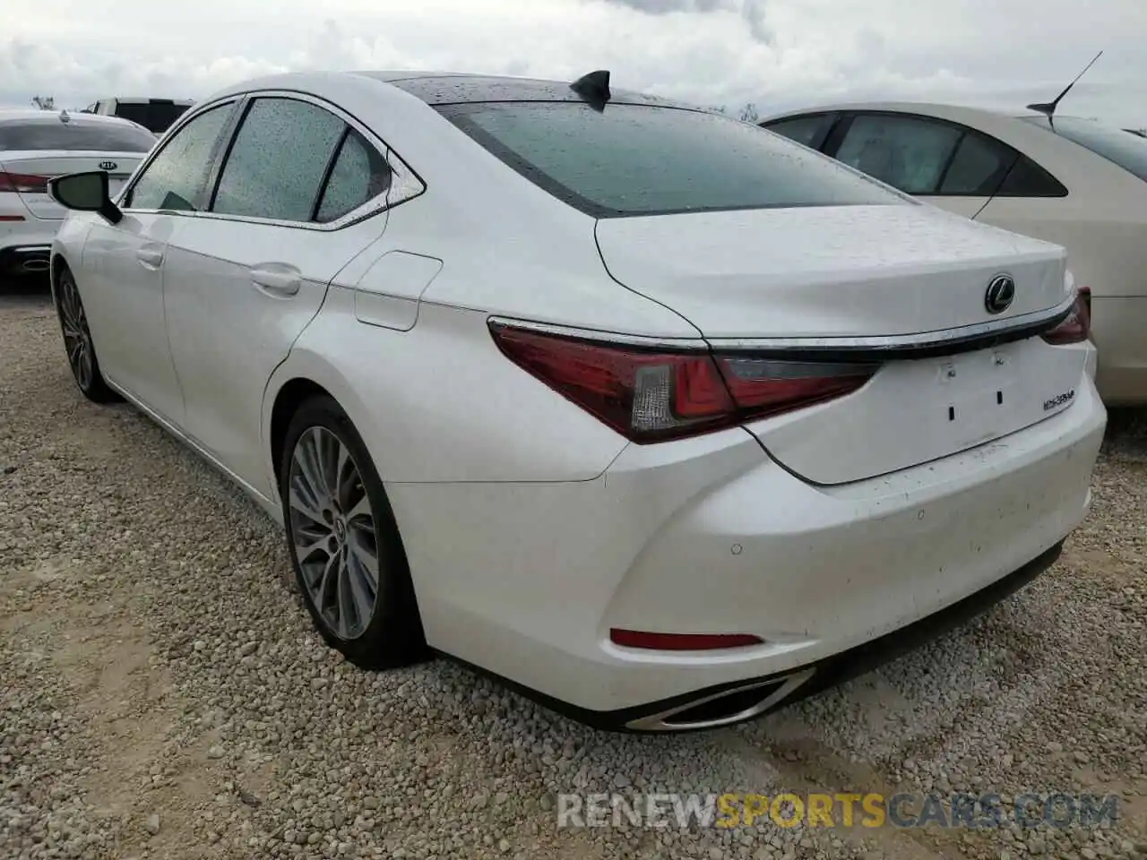 3 Photograph of a damaged car 58ABZ1B18KU025951 LEXUS ES350 2019