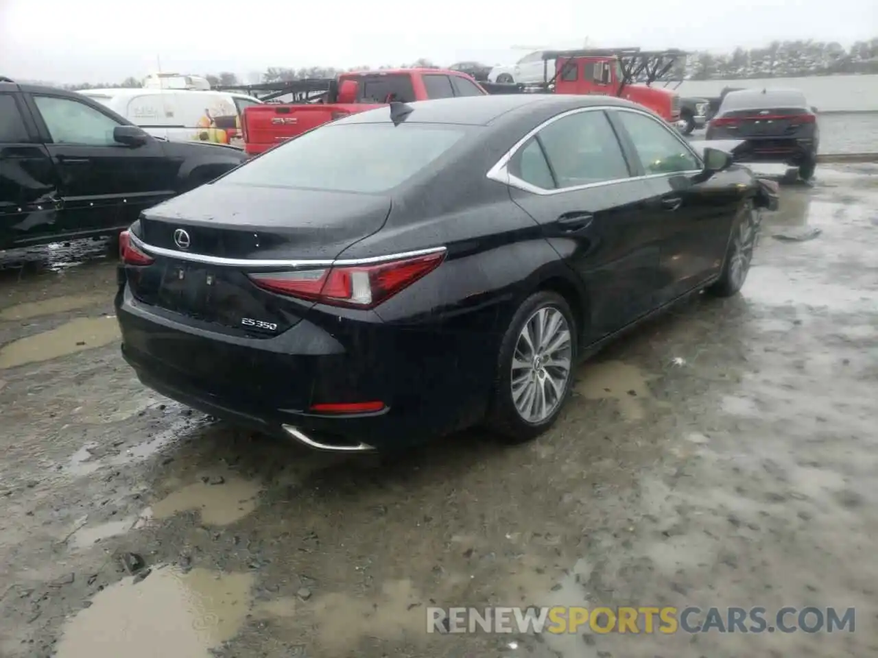 4 Photograph of a damaged car 58ABZ1B18KU033256 LEXUS ES350 2019