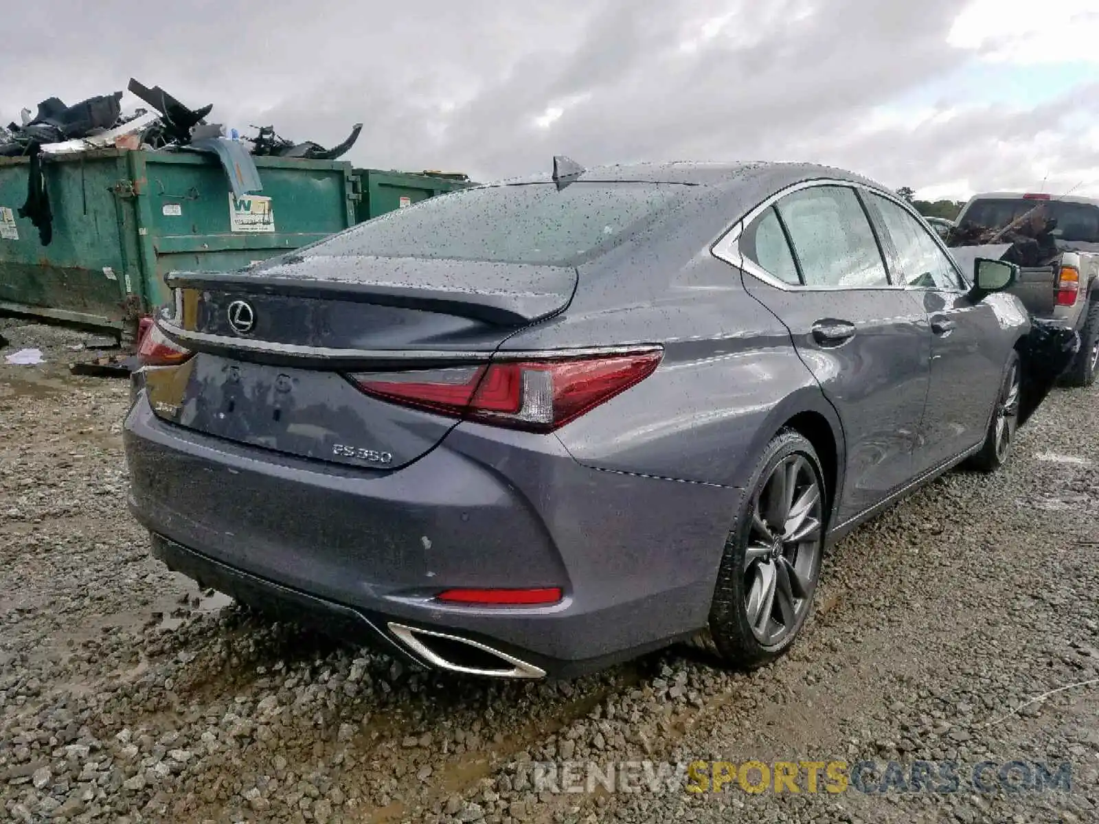 4 Photograph of a damaged car 58ABZ1B18KU040272 LEXUS ES350 2019